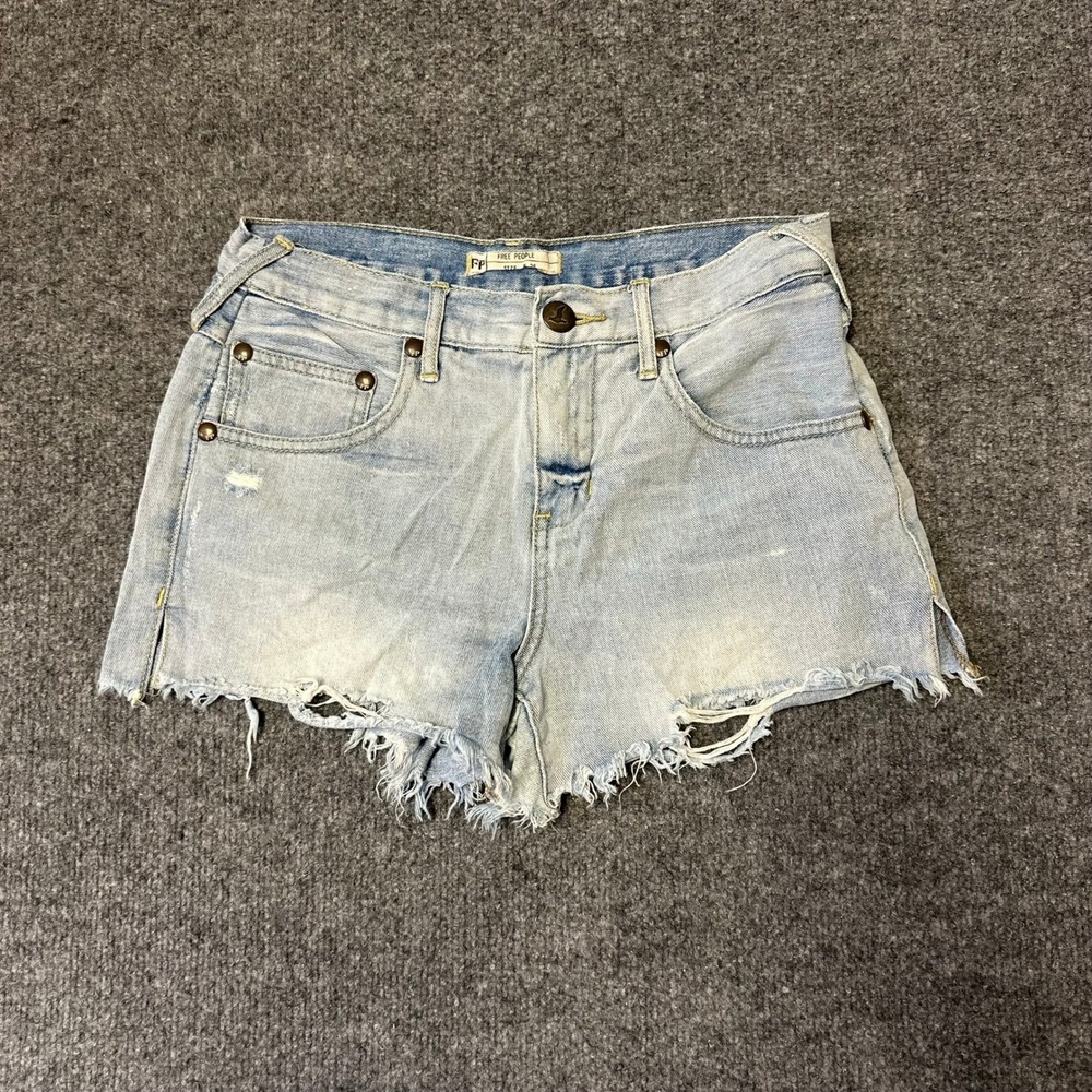 Free People Shorts Womens Size 26 Blue Denim Distressed Cutoff Casual Light Wash